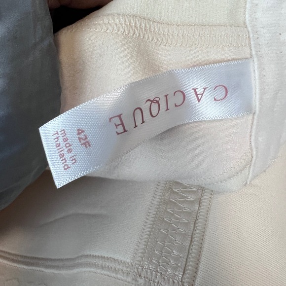 Cacique Lightly Lined No-Wire Bra 42F Beige Logo Band Wireless 1111228 NWT - Picture 3 of 9